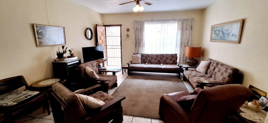 3 Bedroom Property for Sale in New Redruth Gauteng