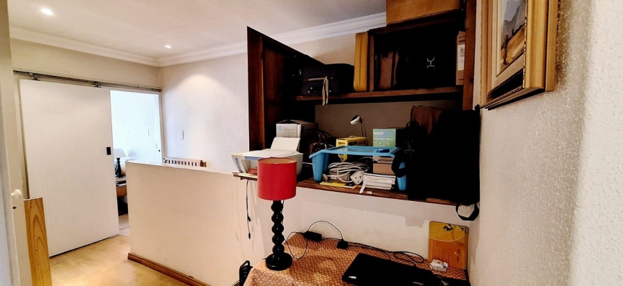 3 Bedroom Property for Sale in New Redruth Gauteng