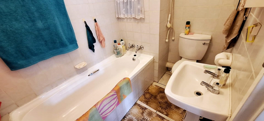3 Bedroom Property for Sale in New Redruth Gauteng