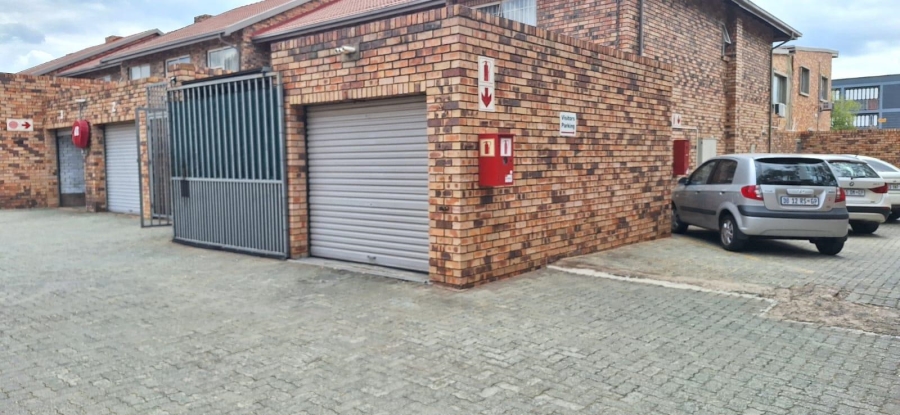 3 Bedroom Property for Sale in New Redruth Gauteng