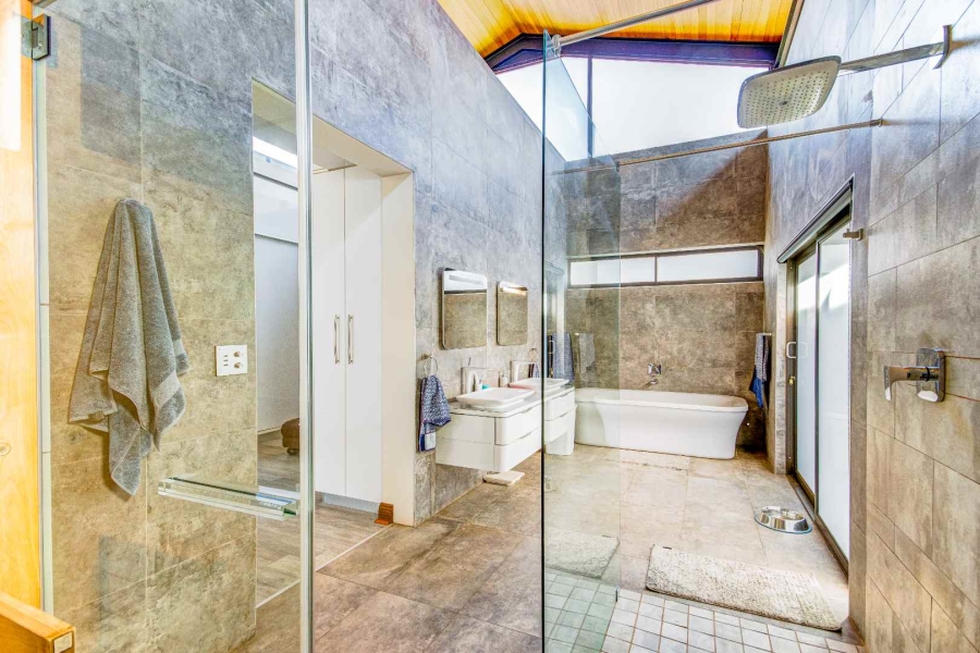 4 Bedroom Property for Sale in Midstream Hill Gauteng