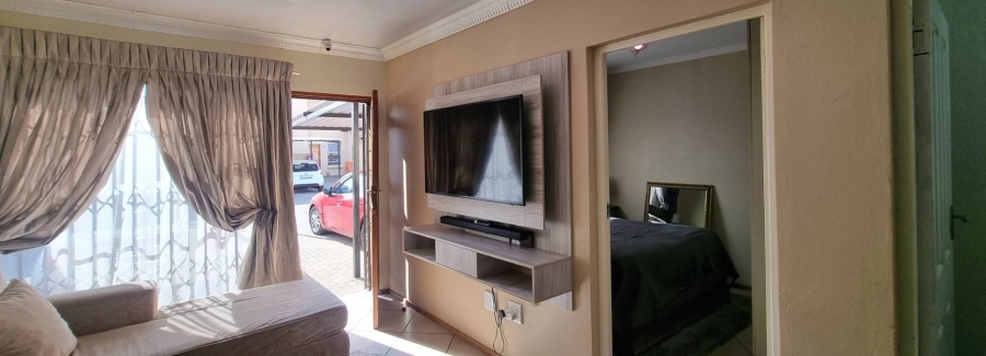 3 Bedroom Property for Sale in Albertsdal Gauteng