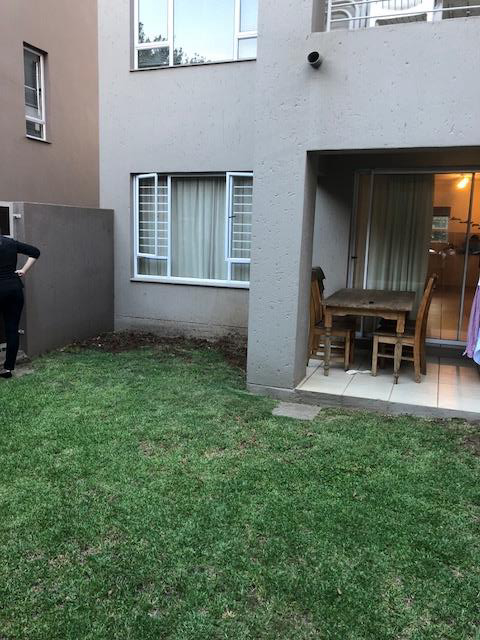 To Let 1 Bedroom Property for Rent in Bryanston Gauteng