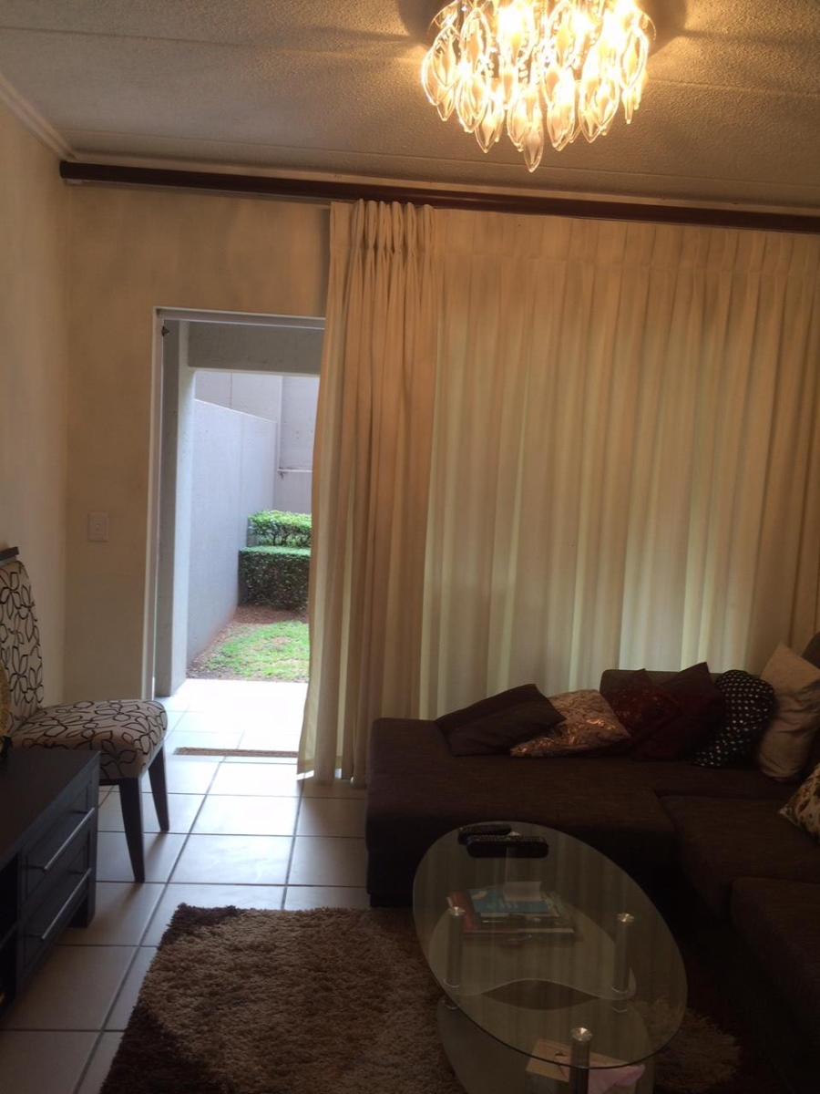 To Let 1 Bedroom Property for Rent in Bryanston Gauteng