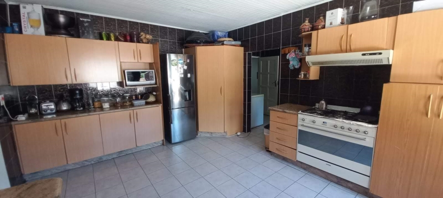 To Let 4 Bedroom Property for Rent in Buccleuch Gauteng