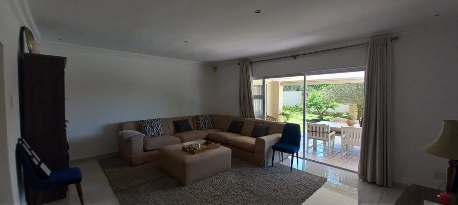 To Let 4 Bedroom Property for Rent in Buccleuch Gauteng