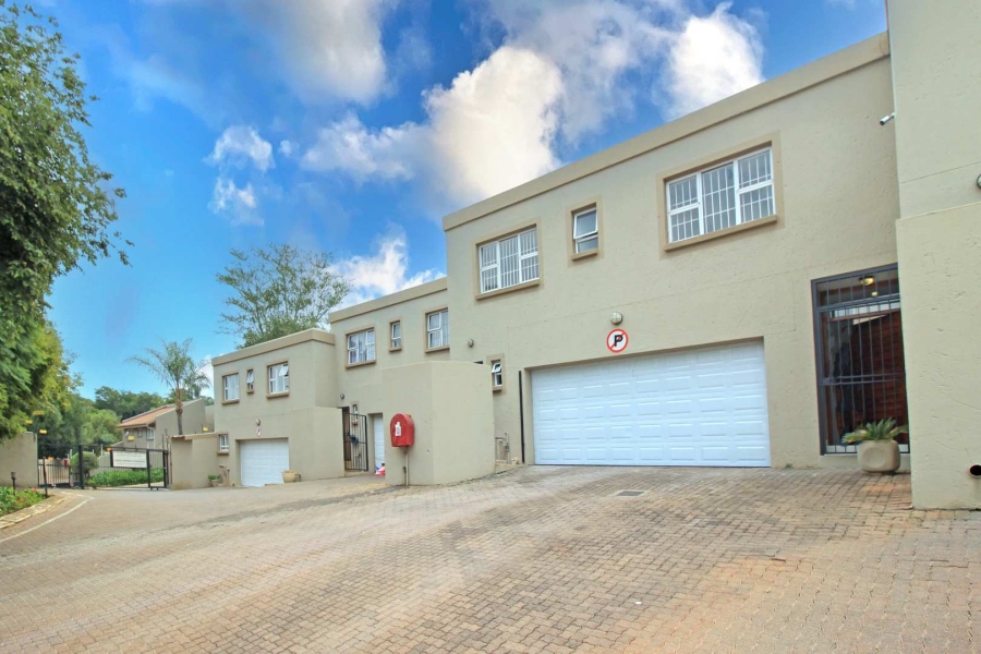3 Bedroom Property for Sale in Faerie Glen Gauteng