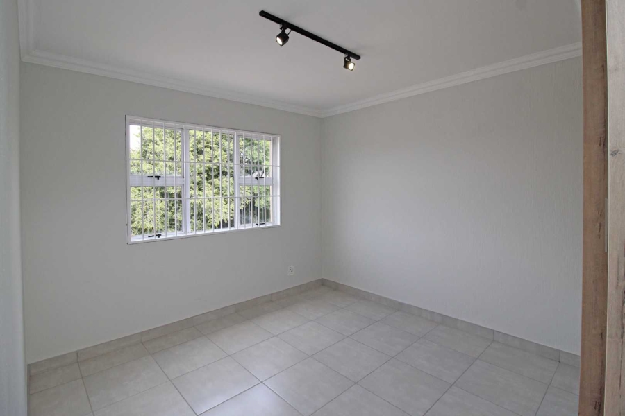 3 Bedroom Property for Sale in Faerie Glen Gauteng