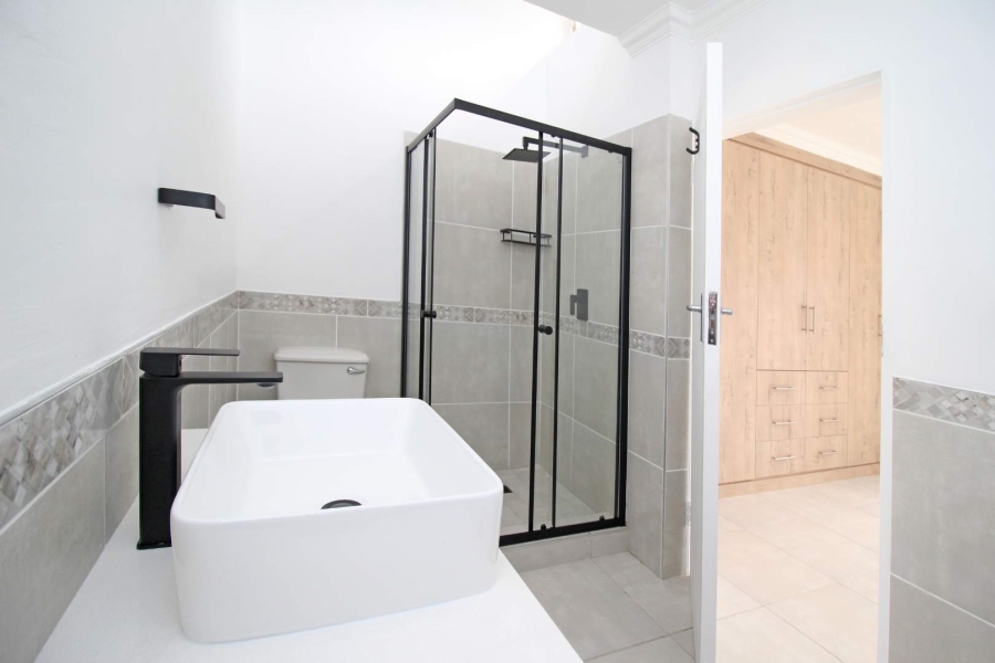 3 Bedroom Property for Sale in Faerie Glen Gauteng