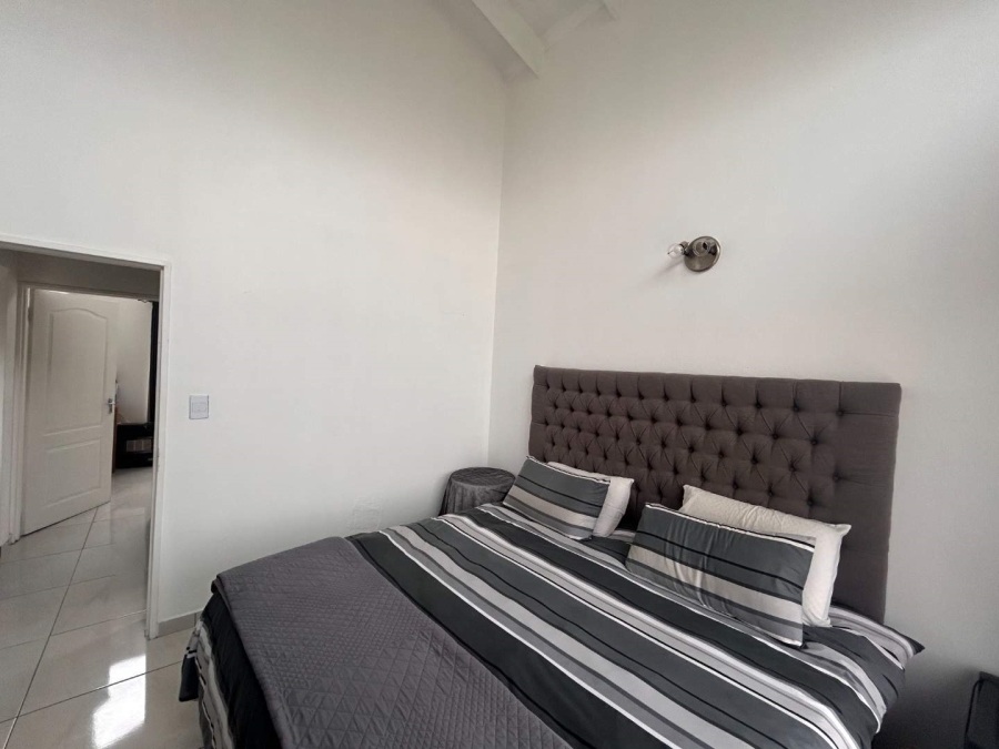 2 Bedroom Property for Sale in Honeydew Grove Gauteng