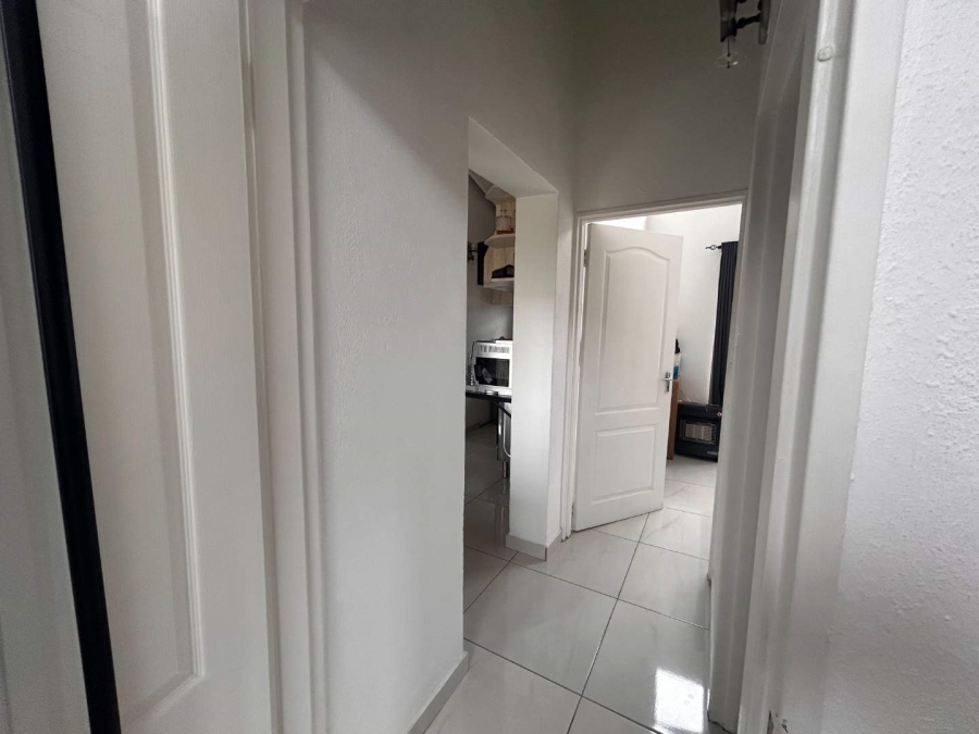 2 Bedroom Property for Sale in Honeydew Grove Gauteng