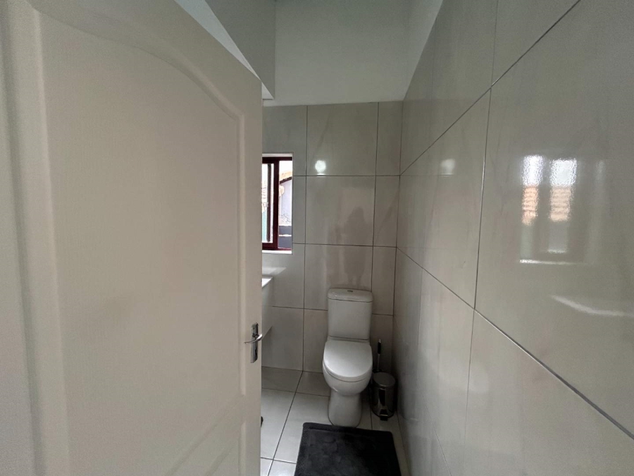2 Bedroom Property for Sale in Honeydew Grove Gauteng