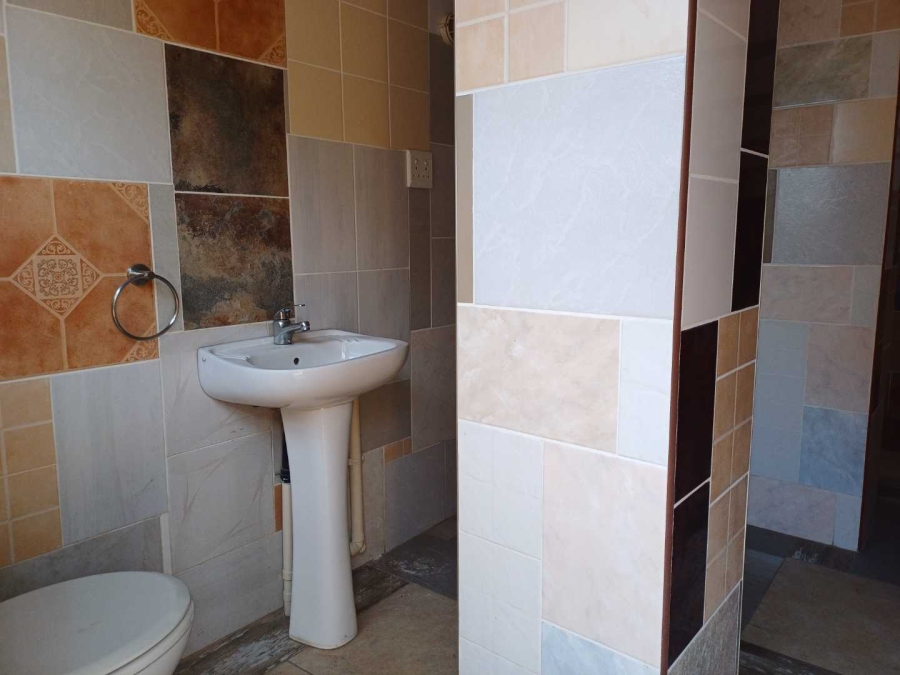 6 Bedroom Property for Sale in South Crest Gauteng