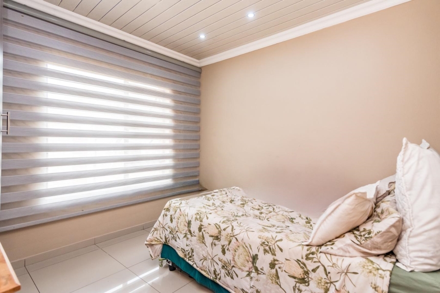 3 Bedroom Property for Sale in Groblerpark Gauteng