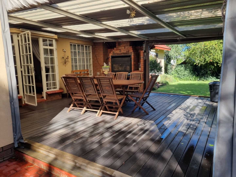 4 Bedroom Property for Sale in Brackenhurst Gauteng
