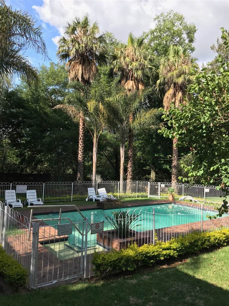 To Let 2 Bedroom Property for Rent in Atholl Gauteng