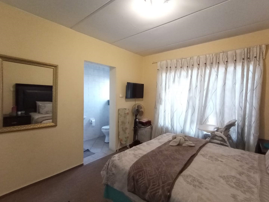To Let 2 Bedroom Property for Rent in Birchleigh Gauteng