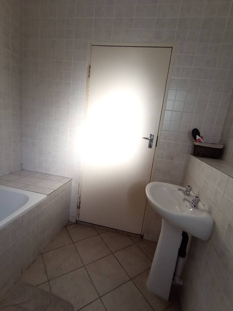 To Let 2 Bedroom Property for Rent in Birchleigh Gauteng