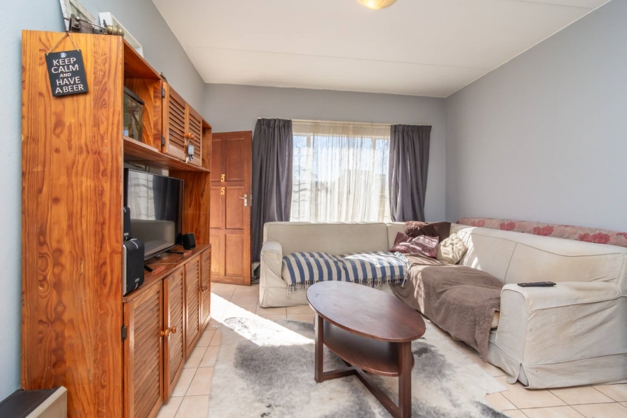 To Let 2 Bedroom Property for Rent in Groblerpark Gauteng