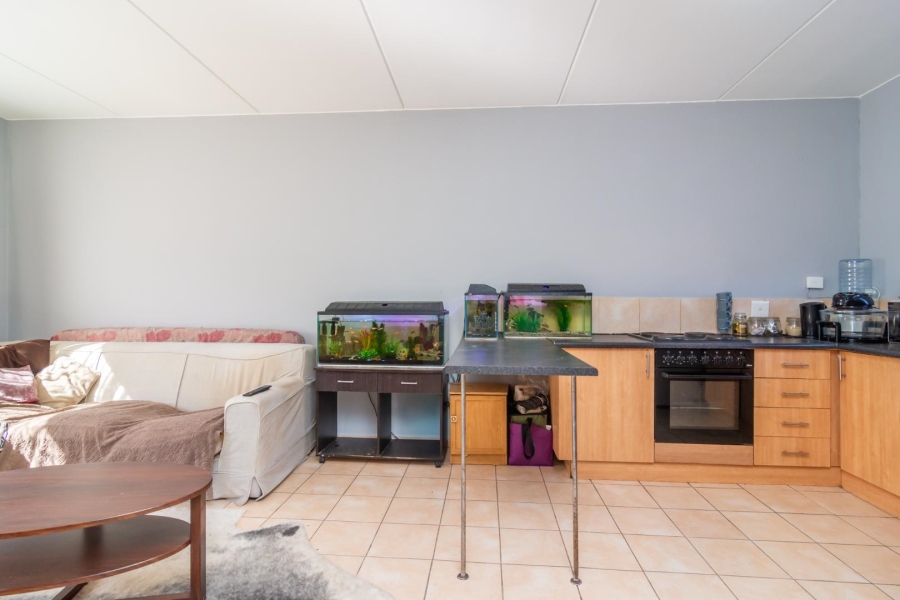To Let 2 Bedroom Property for Rent in Groblerpark Gauteng