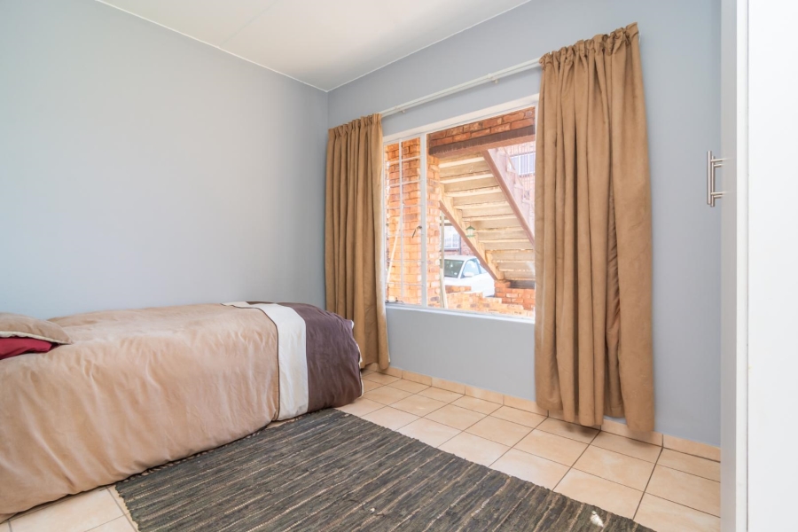 To Let 2 Bedroom Property for Rent in Groblerpark Gauteng