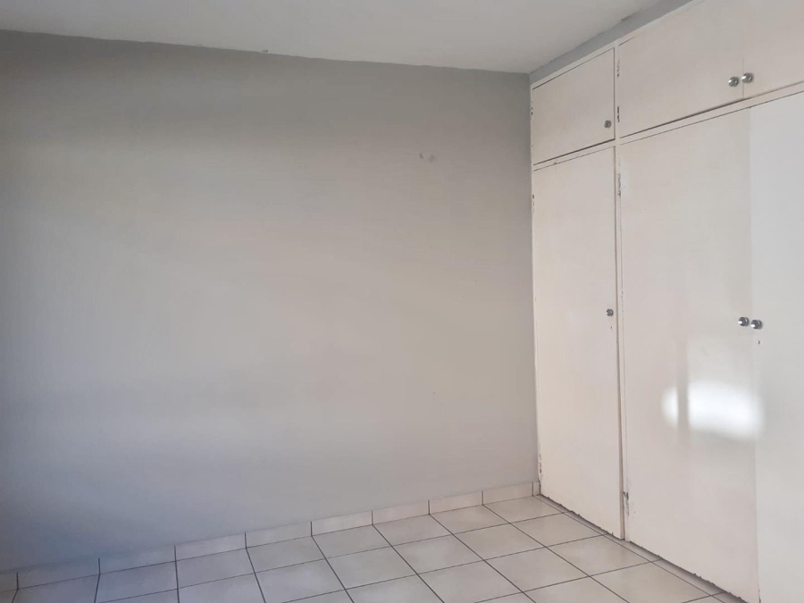 2 Bedroom Property for Sale in Vereeniging Gauteng