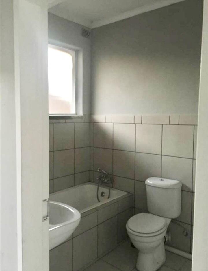 2 Bedroom Property for Sale in Vereeniging Gauteng
