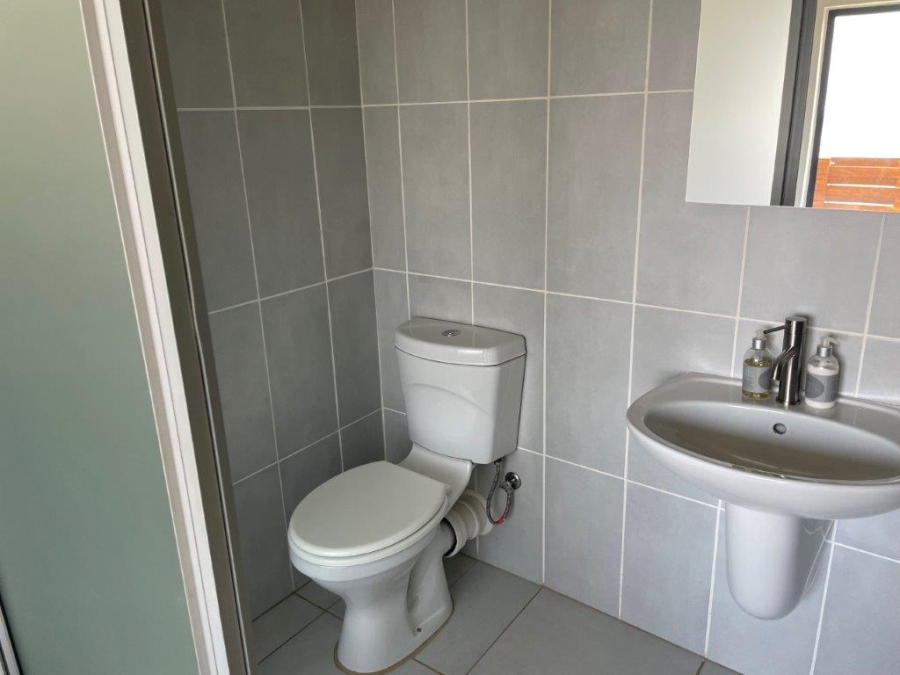 To Let 2 Bedroom Property for Rent in Mooikloof Ridge Gauteng