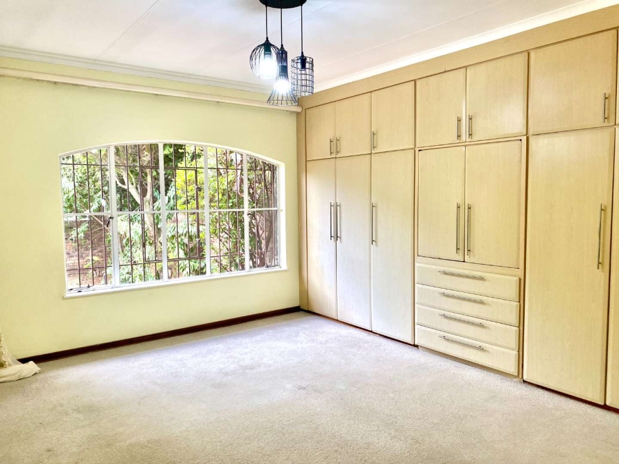 To Let 3 Bedroom Property for Rent in River Club Gauteng