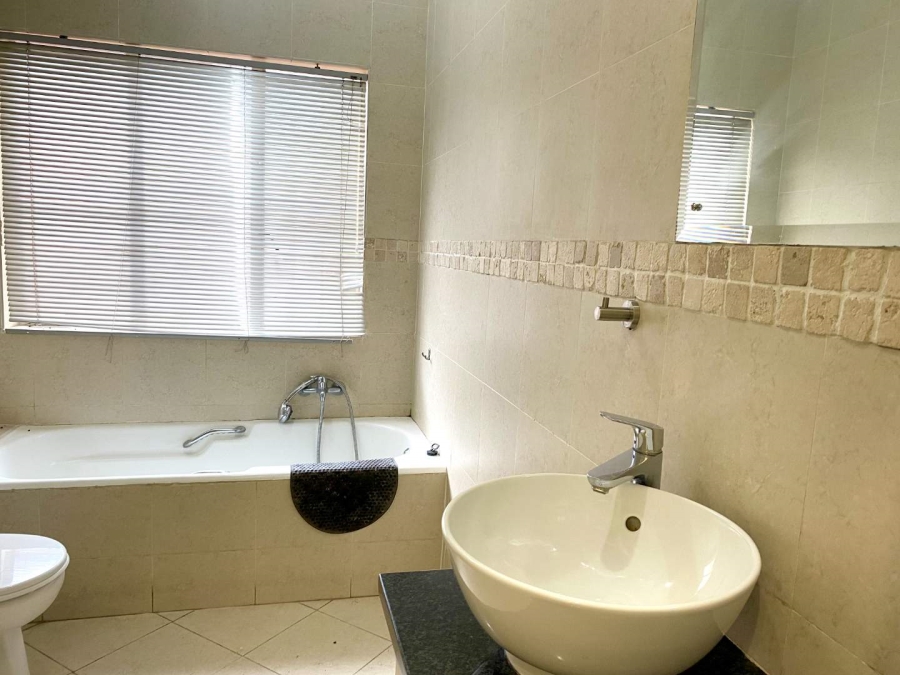 To Let 3 Bedroom Property for Rent in River Club Gauteng