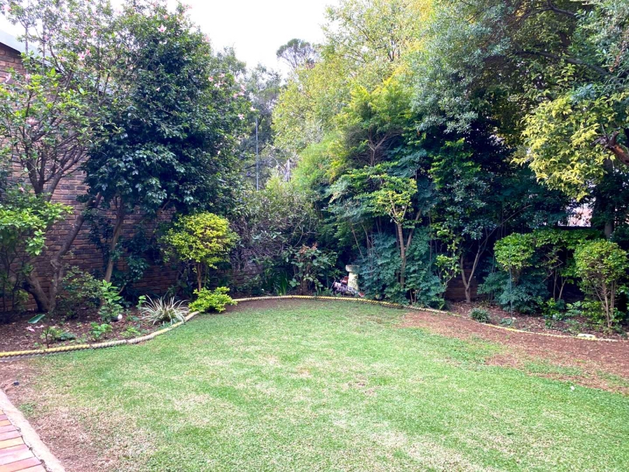 To Let 3 Bedroom Property for Rent in River Club Gauteng