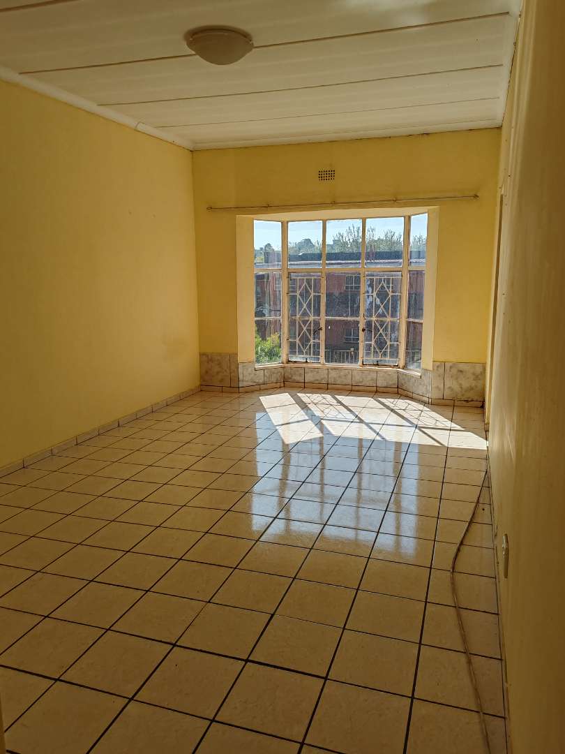 To Let 1 Bedroom Property for Rent in Horison View Gauteng