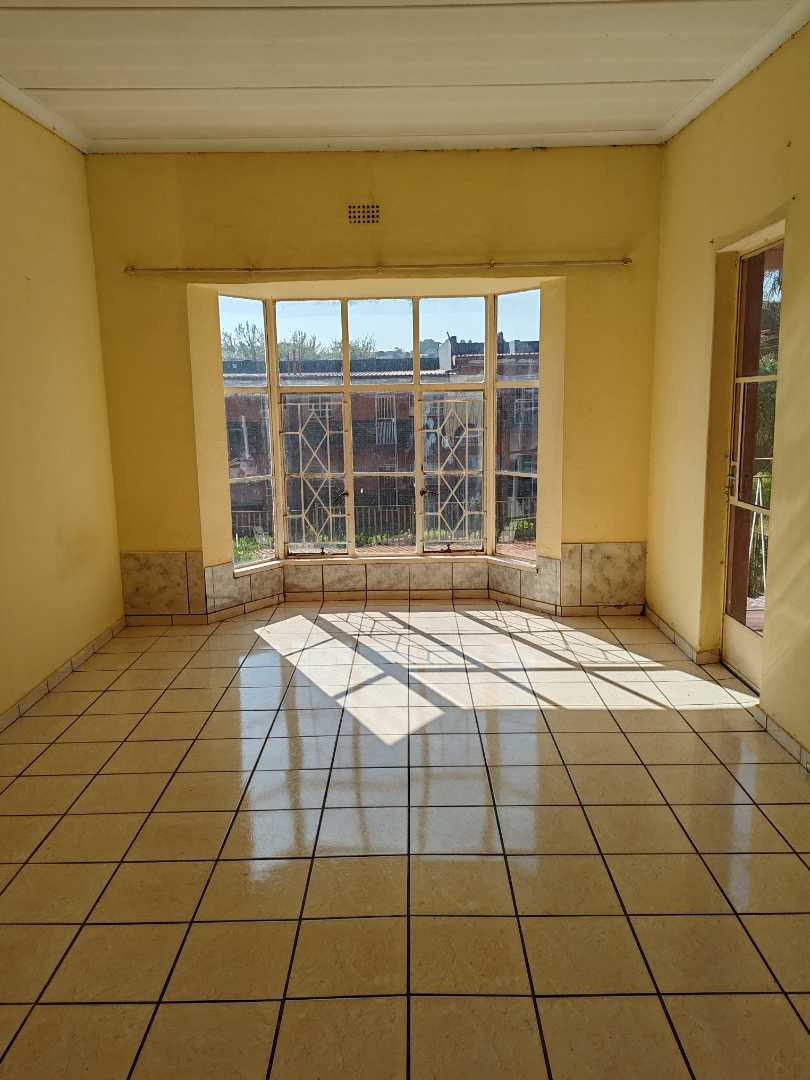 To Let 1 Bedroom Property for Rent in Horison View Gauteng