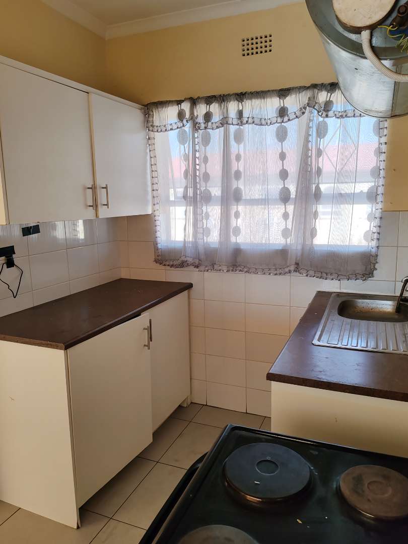To Let 1 Bedroom Property for Rent in Horison View Gauteng