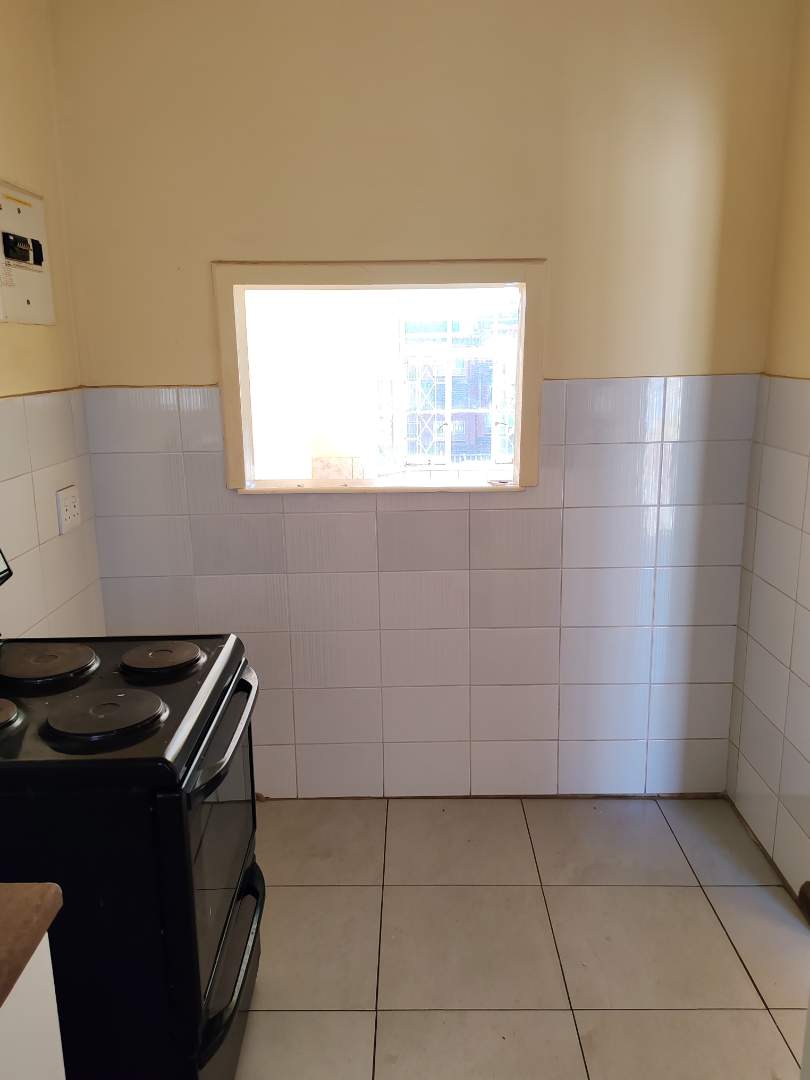 To Let 1 Bedroom Property for Rent in Horison View Gauteng