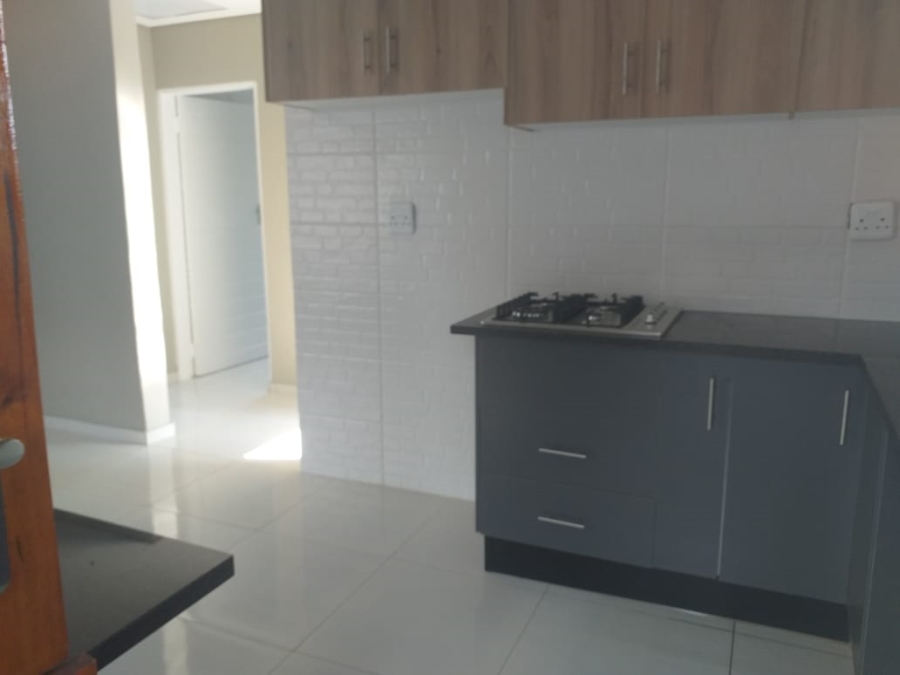 To Let 2 Bedroom Property for Rent in Brackenhurst Gauteng