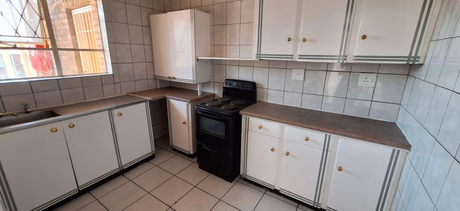 1 Bedroom Property for Sale in Parkdene Gauteng