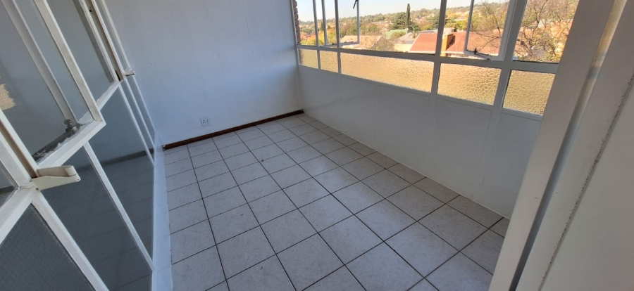 1 Bedroom Property for Sale in Parkdene Gauteng