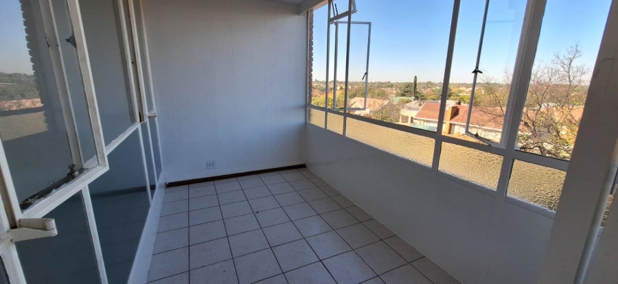 1 Bedroom Property for Sale in Parkdene Gauteng