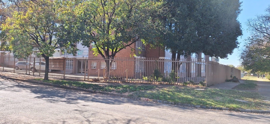 1 Bedroom Property for Sale in Parkdene Gauteng