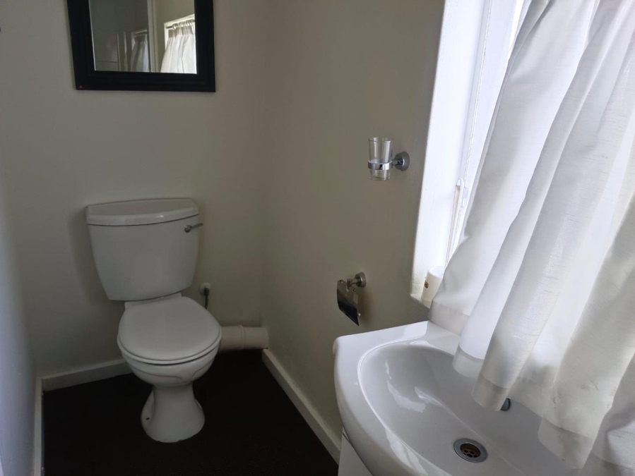 To Let 2 Bedroom Property for Rent in Brackenhurst Gauteng