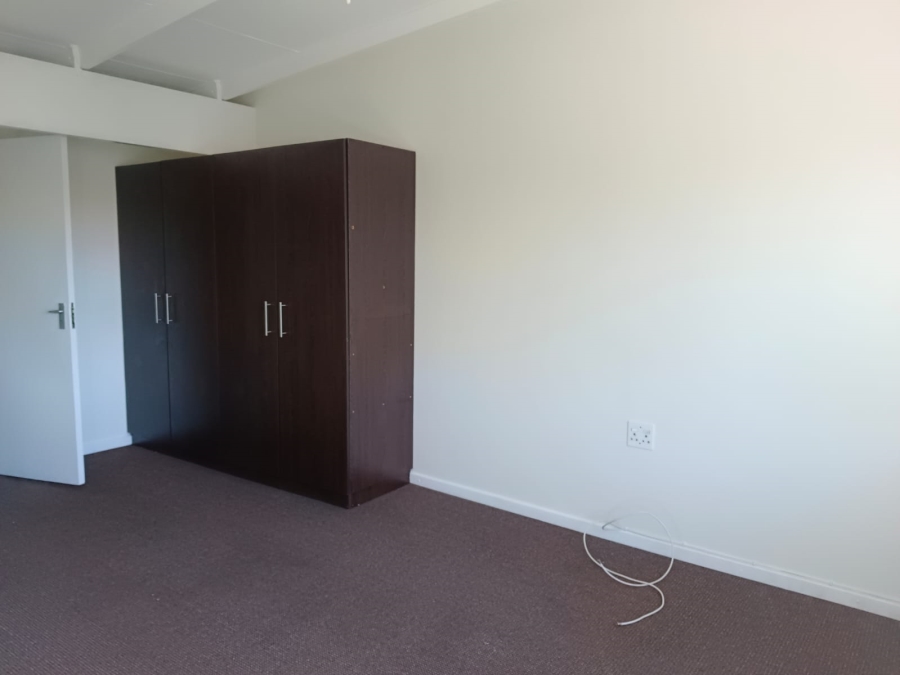 To Let 2 Bedroom Property for Rent in Brackenhurst Gauteng