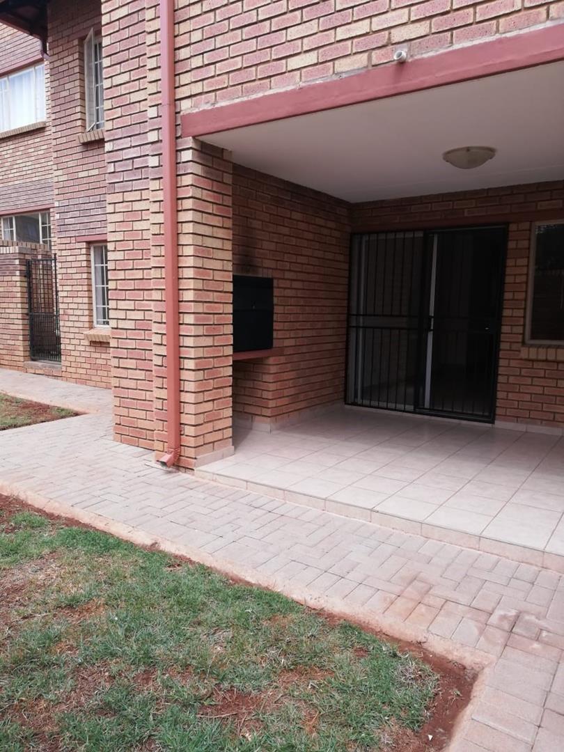 To Let 2 Bedroom Property for Rent in Olympus Gauteng