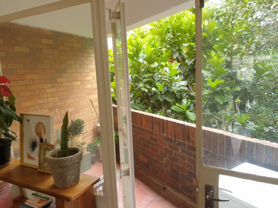To Let 1 Bedroom Property for Rent in Illovo Gauteng
