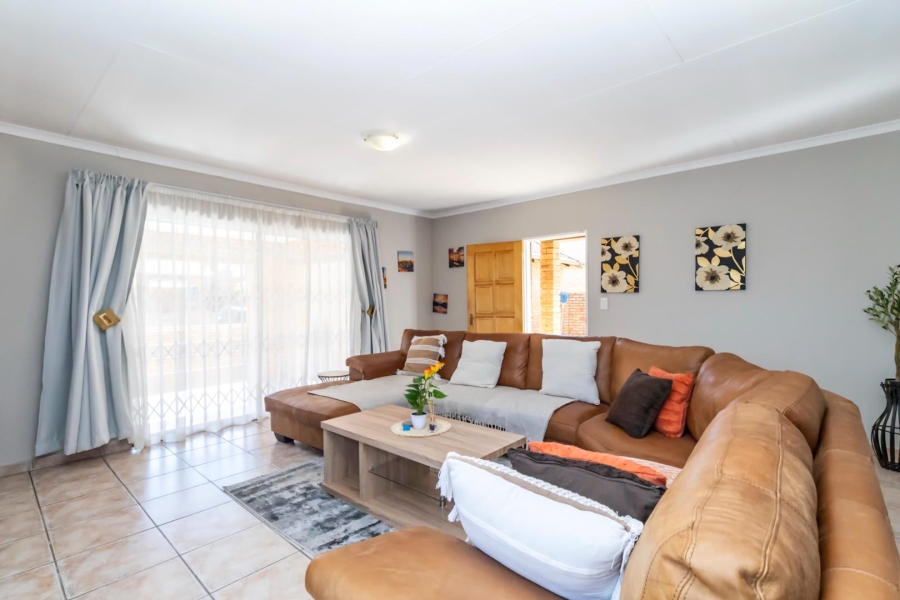 To Let 3 Bedroom Property for Rent in Wilgeheuwel Gauteng