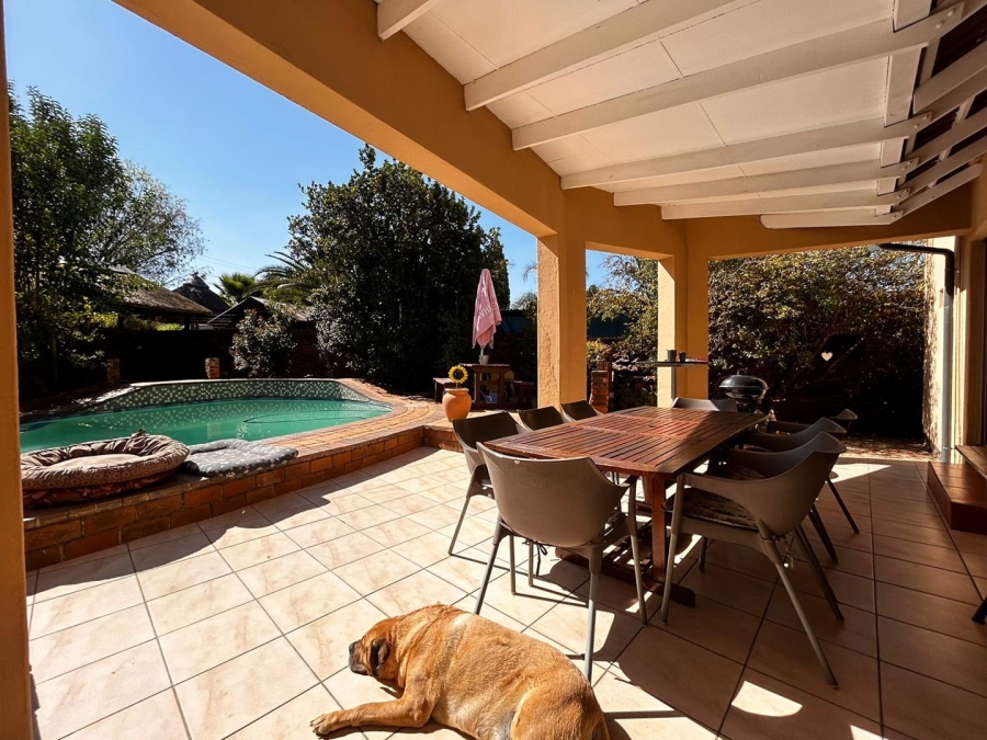 4 Bedroom Property for Sale in Brackendowns Gauteng