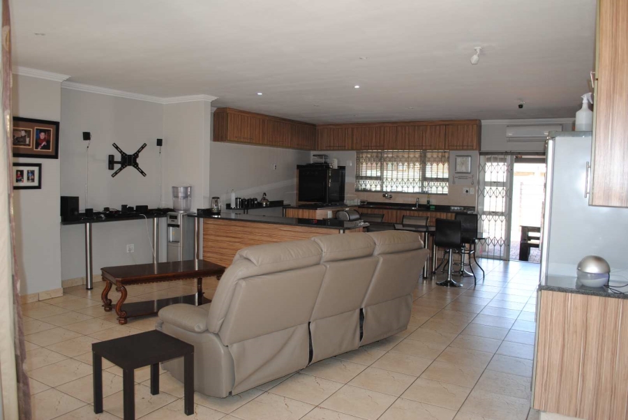 4 Bedroom Property for Sale in Rothdene Gauteng