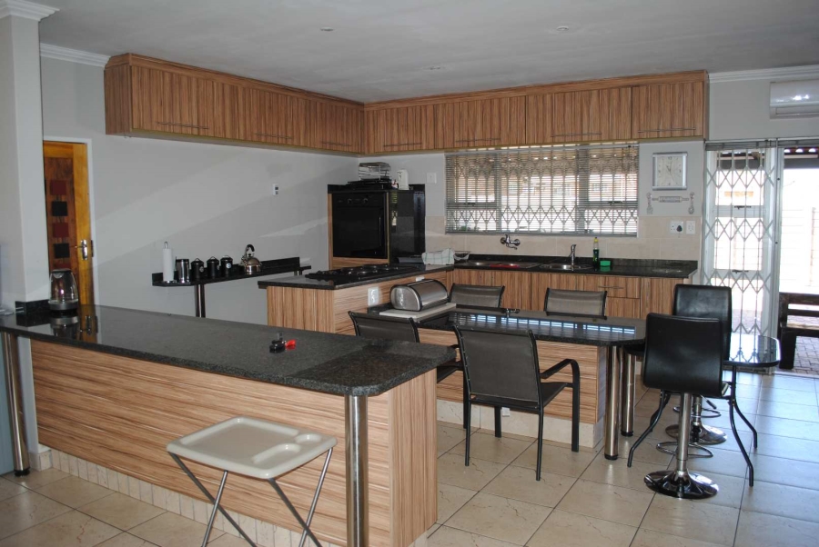 4 Bedroom Property for Sale in Rothdene Gauteng