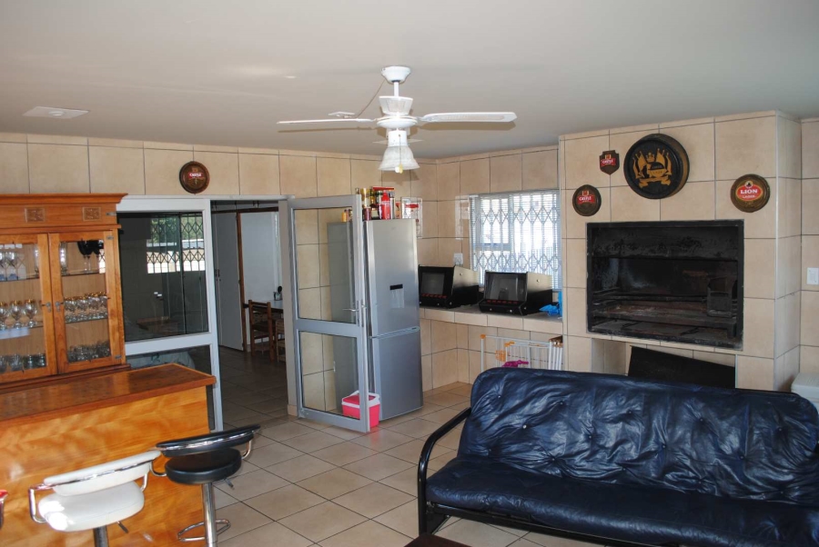 4 Bedroom Property for Sale in Rothdene Gauteng