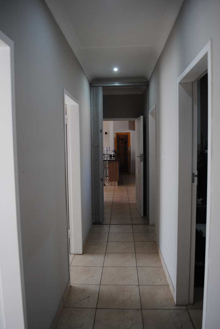 4 Bedroom Property for Sale in Rothdene Gauteng